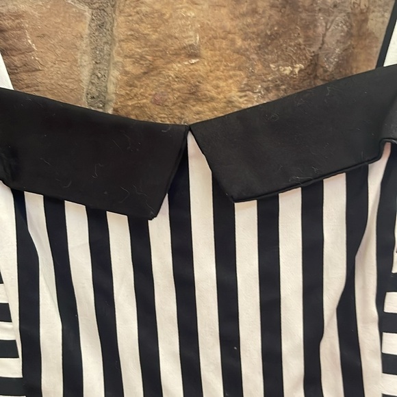 NWT black & white striped midi dress. Size large - Picture 4 of 8